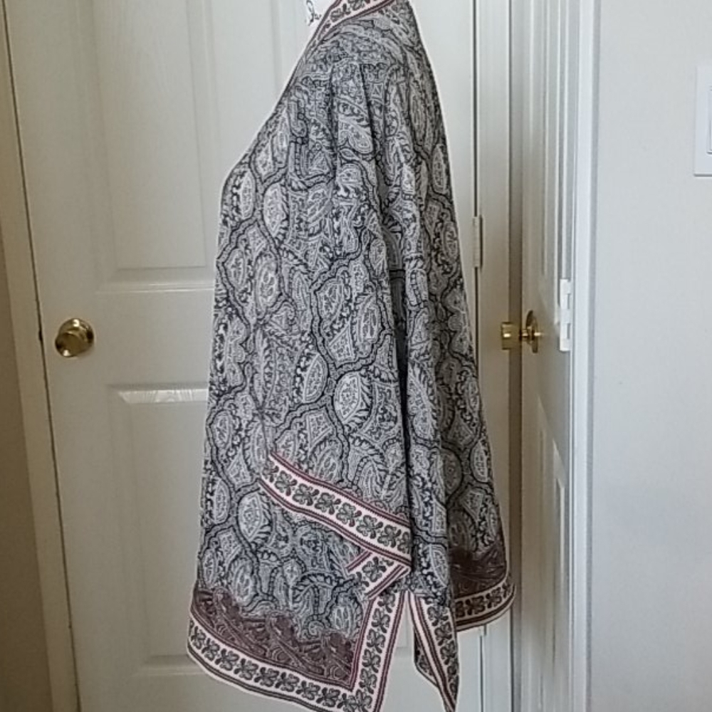 Max Studio Kimono - Picture 4 of 8